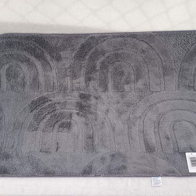 Alfombra peluche Antideslizante| 50 x 80 cm| 10 usd - 3/8