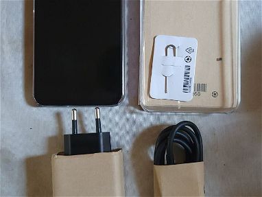 Motorola edge 30 Neo nuevo dual SIM y carga inalámbrica con Android 14 ,forro y cable y cargador - Img main-image-45652551