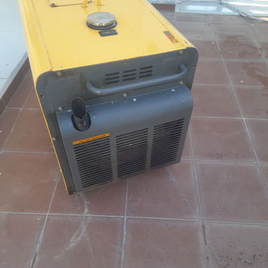Se cambia planta de petróleo casi nueva de 5000 w por una moto eléctrica - 7/7