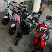 Bicimotos nuevas en súper precio ‼️  De 48 vol 20 amperes en 800usd. Autonomía 60 a 65km por carga   motor de 500 wats - Img 49456007