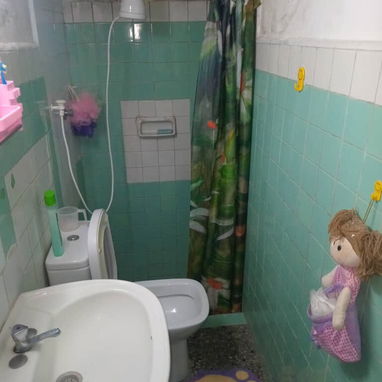🏡 SE VENDE APARTAMENTO, construcción capitalista, bajos, en MIRAMAR, PLAYA - Img 120896546