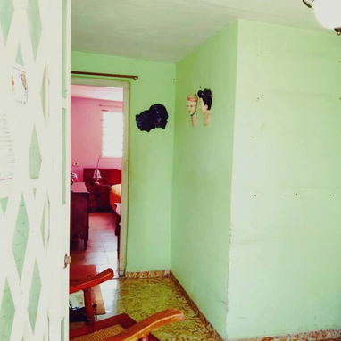 VENTA CASA INDEPENDIENTE CON PATIO LIBRE DE MÁS 100 METROS - Img 121218026