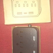 Regleta de pared con 3 tomas de corriente, 2 USB y 1 USB-C. - Img 57237849