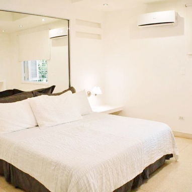 🏠 Luxury House in Miramar with Pool. 🛏️ Features 8 air-conditioned bedrooms. 📱 Reservations: +5355284821 - 3/10