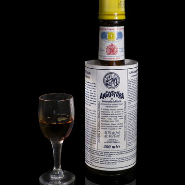 Angostura Bitters - Img 115580365