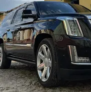 Cadillac Escalade Premium 2019 ,salón en piel ,motor V-8,Cadillac suele presumir de materiales de alta calidad - Img 50502576