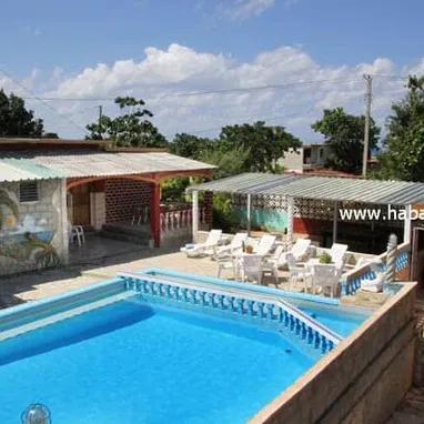 🏤🏊Casa de renta con piscina y respaldo energetico en la playa (Guanabo). Alquiler de casa con piscina GUA-014 - 2/10