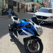 Suzuki GSXR 600 - Img 57075107