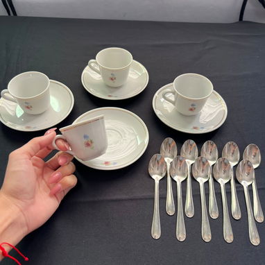TAZAS DE CAFÉ Y CAPUCHINO - 4/4