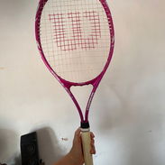 Raqueta de uso en buen estado marca Wilson - Img 55458666