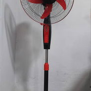 Ventiladores recargables , nuevos de paquete. - Img 55855064