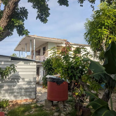 Venta de Casa  en guanabo por la estación de Policía - 8/10