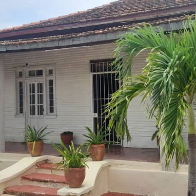 Casa de Renta con piscina en Santa Fe frente al mar - 4/9