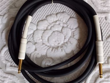 Vendemos  cables para micrófonos e instrumentos musicales y pedal - Img main-image