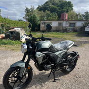 MOTO DE GASOLINA KATZU SNAPDRAGON    • 250 CC  • ⁠4 Tiempo - Img 58498705