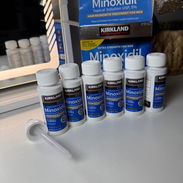 MINOXIDIL KIRKLAND SIGNATURE 5% – EXTRA STRENGTH PARA HOMBRES 6 frascos de 2 oz (60 ml) ✔️ Suministro para 6 meses. - Img 57762938