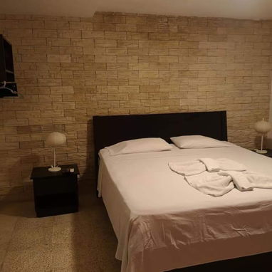80 mil hostal habana vieja 4 ctos 4 baños - Img 126102604