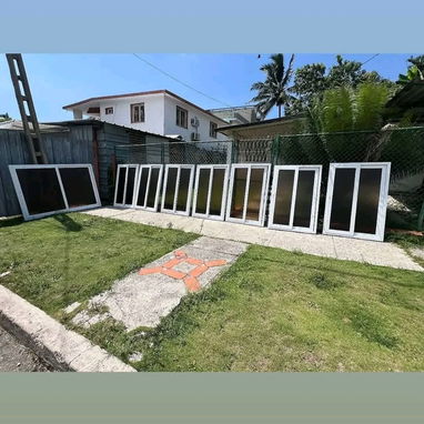 MARQUETERÍA DE ALUMINIO CON CRISTAL. - 4/10