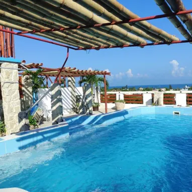 Hermoso Penthouse en renta con piscina en la playa de Guanabo,  5 habitaciones climatizadas 52463651 - 6/10
