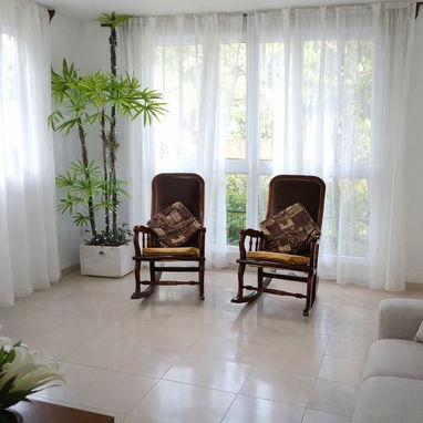Atabey !! 🔥Casa con grandes patios y jardines - Img 114613019