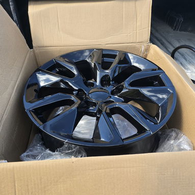 Vendo 4 llantas de 20".....centro de Silverado, GMC Sierra...6x139.4mm - Img 123262679