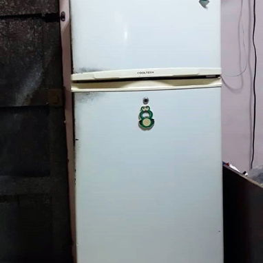 Refrigerador Samsung Cool Tech de congelador semi-grande (Congela arriba, no enfría abajo). Garita del Diezmero 53340602 - Img 124446801