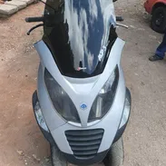 Se vende moto Piaggio italiana 250cc - Img 57112943