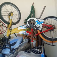 Se vende bicicleta de niño y cuadro de MTB 26' con accesorios al 56846291 - Img 45599156