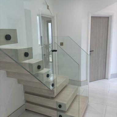 🔹 Transforma tu hogar🏠 o negocio🏢 Ofrecemos el mejor servicio de Carpintería de Aluminio y Cristalería en La Habana. - Img 125170727