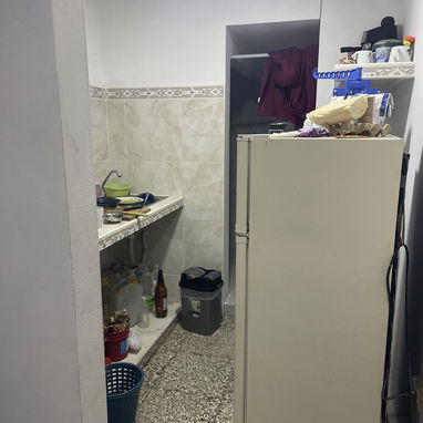 Apartamento remodelado un cuarto amplio - Img 124048643