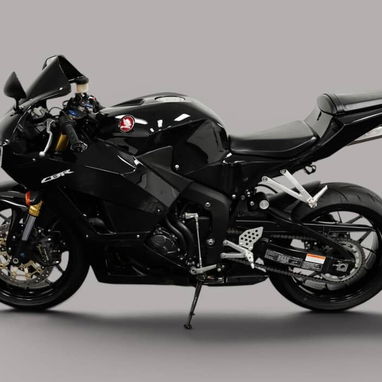2024 Honda CBR600RR - 2/4