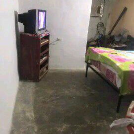 77_*SE VENDE APTO EN INTERIOR EN HABANA VIEJA🏰*  👋🏽*CONSTA DE : 2/4,balcón con vista a la calle,terraza,sala,comedor- - Img 121852517