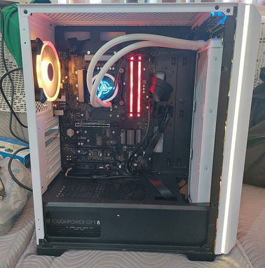 Chasis skytech rgb con disipacion liquida triple fan Skytech nuevo en caja-300usd - Img 82736874