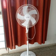 Ventilador marca Joyo de poco uso - Img 55097471