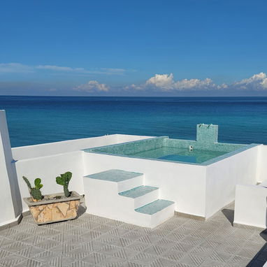 Se alquila casa de playa,Santa Fe. Opciones para grupos o parejas. Casa frente al mar con piscina y paneles solares. - Img 124646646