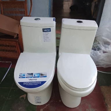 Juegos de baño con sus herrajes completos , entre otros - 2/3
