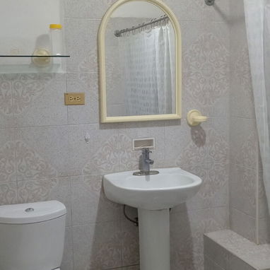 🧊 Apartamento Moderno de 2 Cuartos en el Vedado REF 1403 - Img 123506844