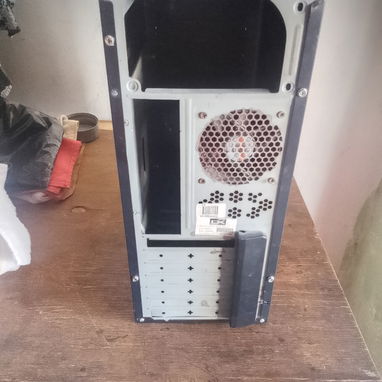 Vendo chasis para PC  de uso,en muy buenas condiciones 5000 - 3/3