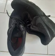 Zapatillas negras de hombre talal 46 - Img 50490312