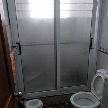 *$40.000usd CON AJUSTE. En venta casa de 3 plantas(dividida en 2) con garaje en Víbora Park, Arroyo Naranjo. - 8/10