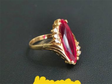 Hermosas prendas de oro algunos anillos son criollos pero super bonitos lo demás es todo original - Img 65492496
