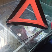 Vendo TRIÁNGULO DE PRESEÑALIZACIÓN!!!! - Img 55829245