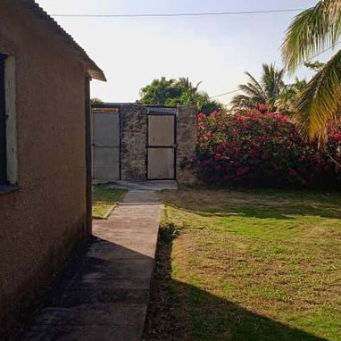 Venta de Casa Rutal con terreno 800m2 y salida al mar Playa Banes 250m euros 53582376 - Img 122927171