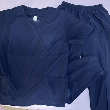 Pijamas médicos diferentes tallas 15 usd  Pantalones 3500 - Img 126095644