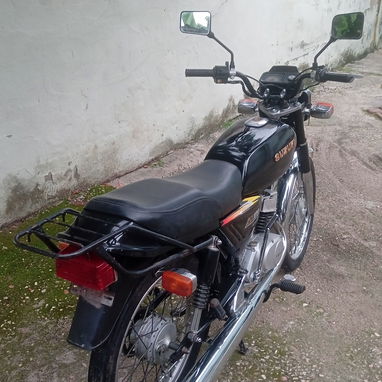 Se vende AX 100 - 3/4