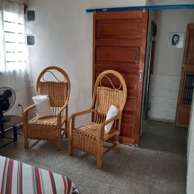 Renta alquiler casa independiente apartamento Facultad Julio Trigo, con Corriente 24h - 4/10