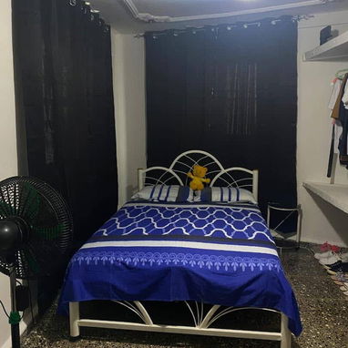 🏡 ¡SE VENDE APARTAMENTO EN HABANA VIEJA(JESUS MARIA) PUERTA DE CALLE CON TODO DENTRO! ❄️🛋️ 🔵🔵🔵 - 7/7