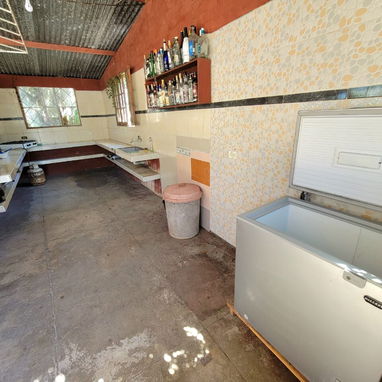 🏠 Casa Con Piscina En Guanabo de 6 habitaciones. 💡 Paneles Solares instalados. 👥Capacidad para 18 personas - Img 117533782