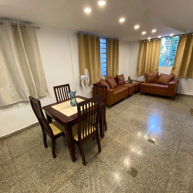 SE RENTA APARTAMENTO EN EL VEDADO POR 27 Y N. WIFI. PLANTA BAJA. 54026428 - Img 114216573