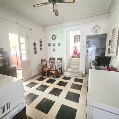 Se vende casa en planta baja en Lawton, cerca de ETECSA. - 6/10